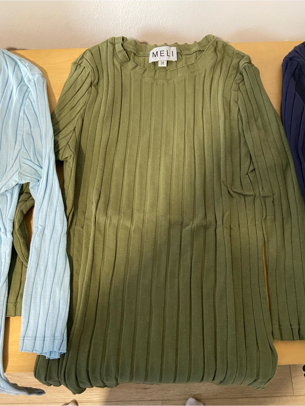 Meli Ribbed Long-Sleeve Tops - Picture 3 of 4